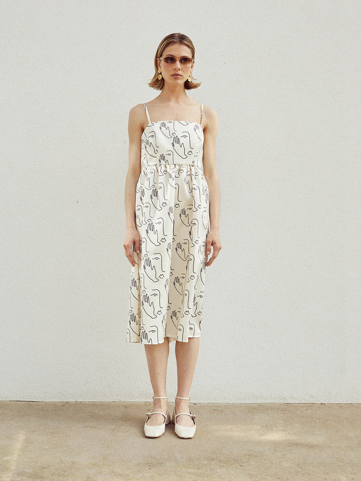 VIVIENNE | gesso