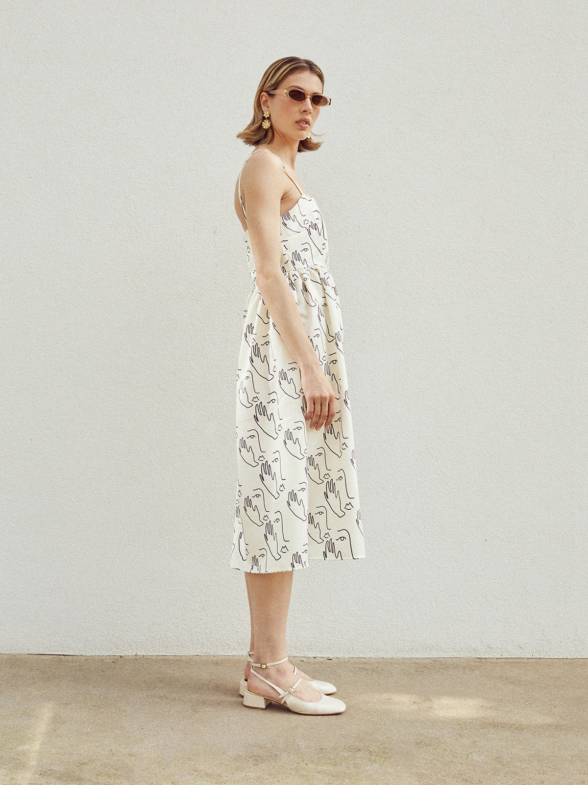 VIVIENNE | gesso