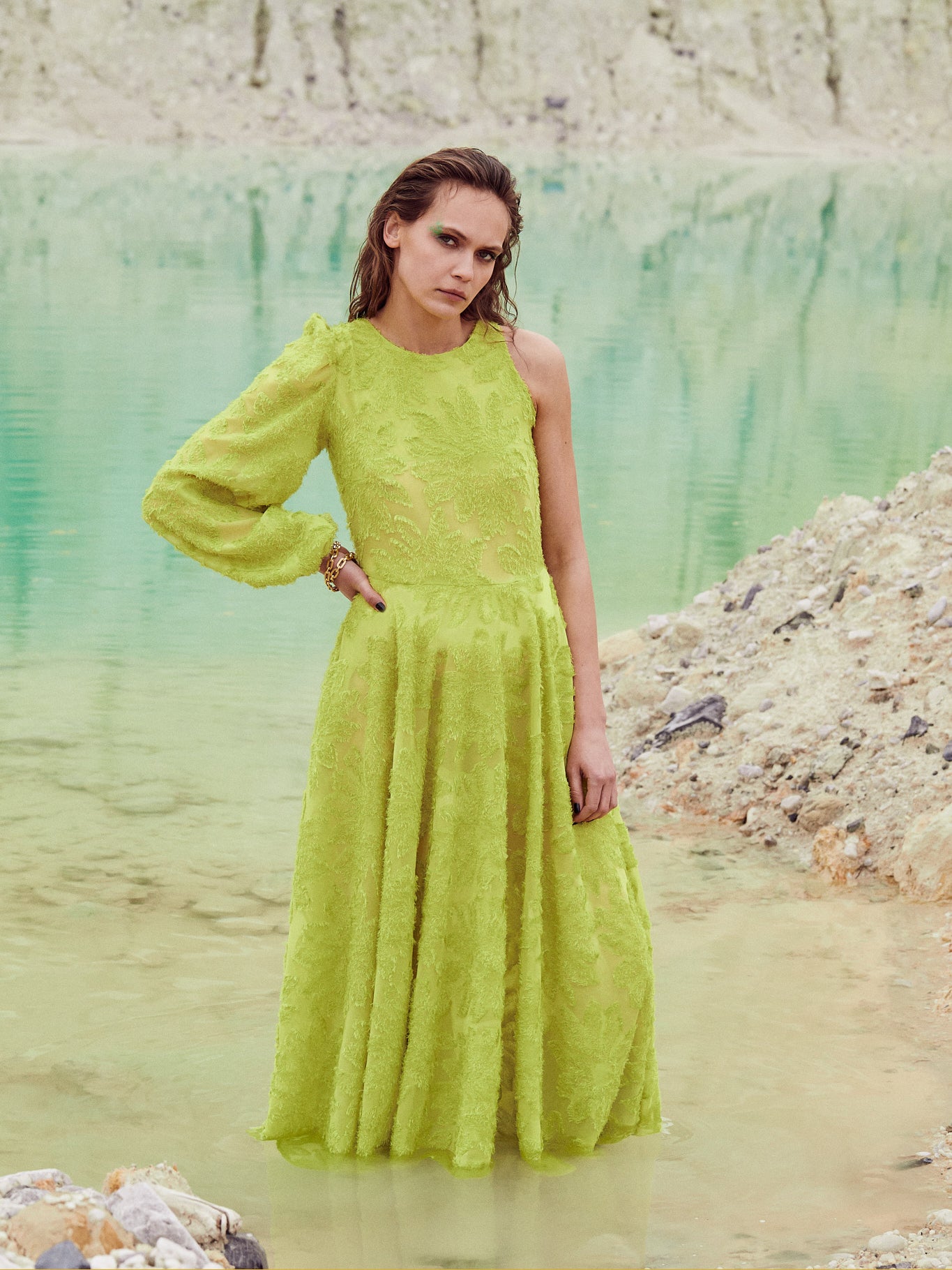 Vestido Julia | Bordado Verde-lima