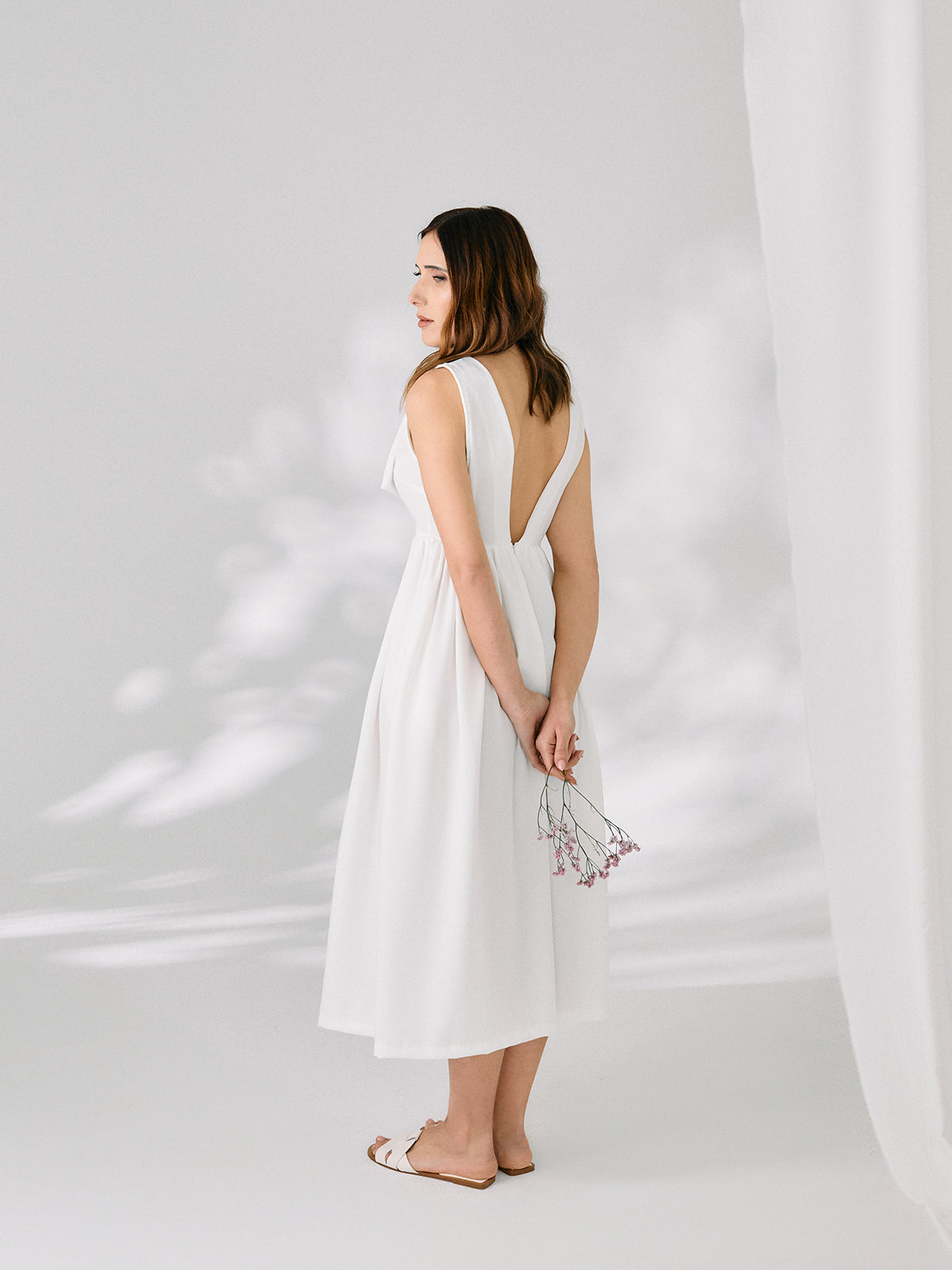 MARGARET | White